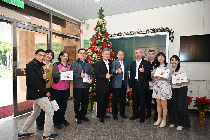 校長發送教務處壽星生日禮品